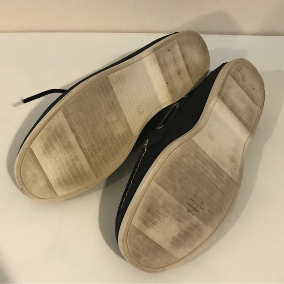OLD NAVY BLUE BOAT SHOES - Picture 6 of 6